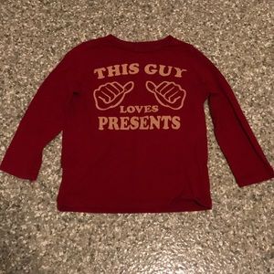This guy loves presents long sleeve tee